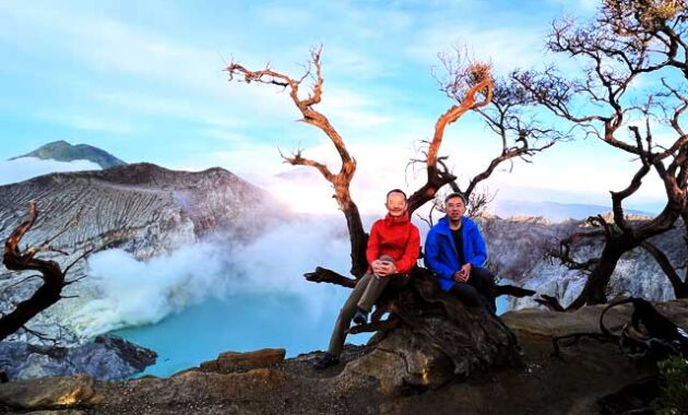 mount-ijen-crater-lake-turquoise-water-photo-630x380 Bromo Ijen Tumpak Sewu Tour From Bali